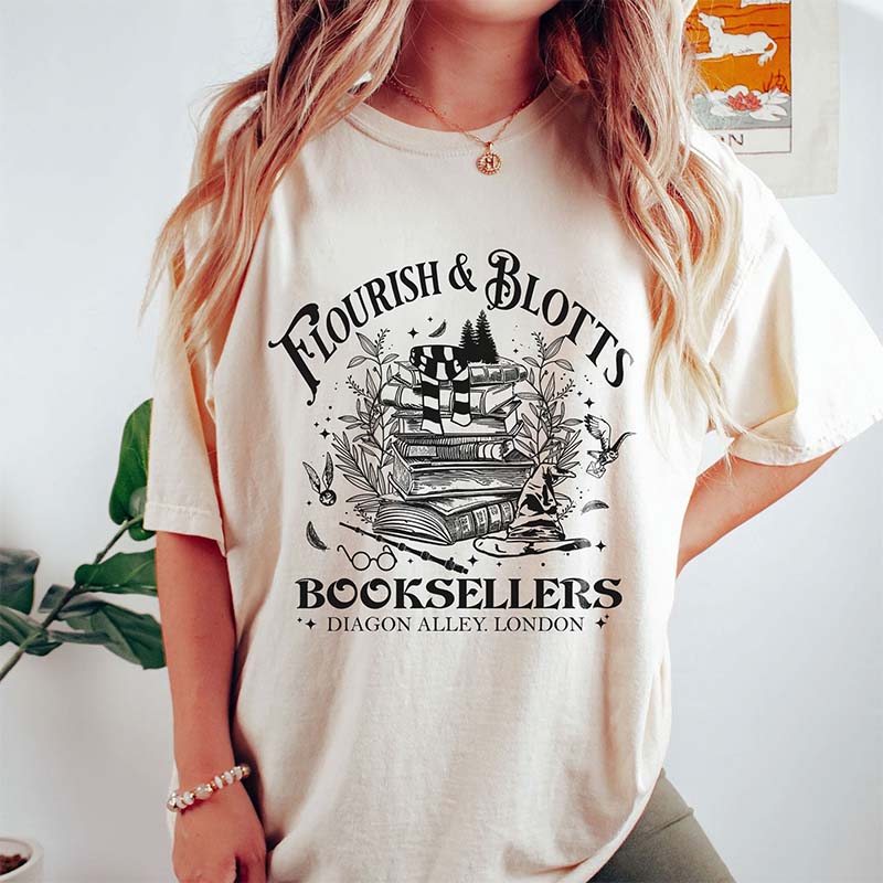Flourish Blotts Wizard Vintage T-shirt